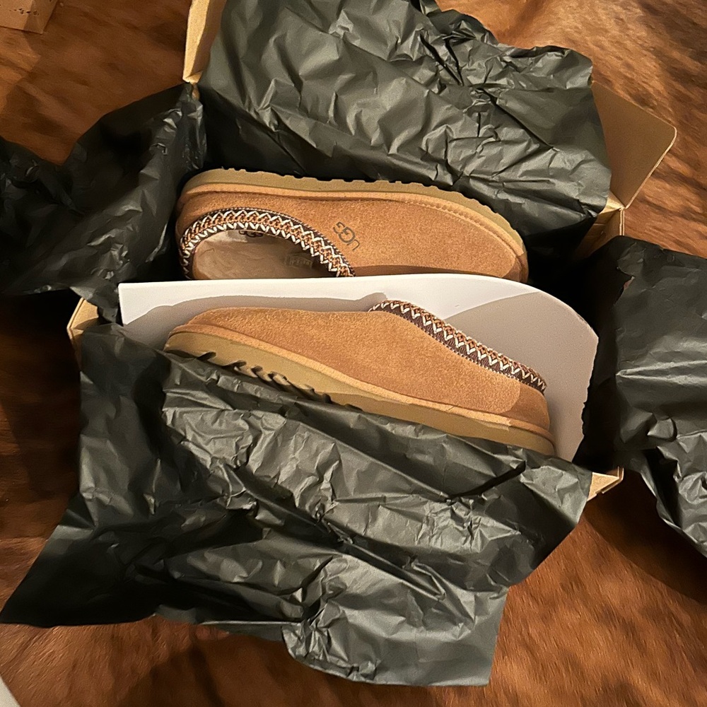 Like New - UGG Tasman - Men’s size 10